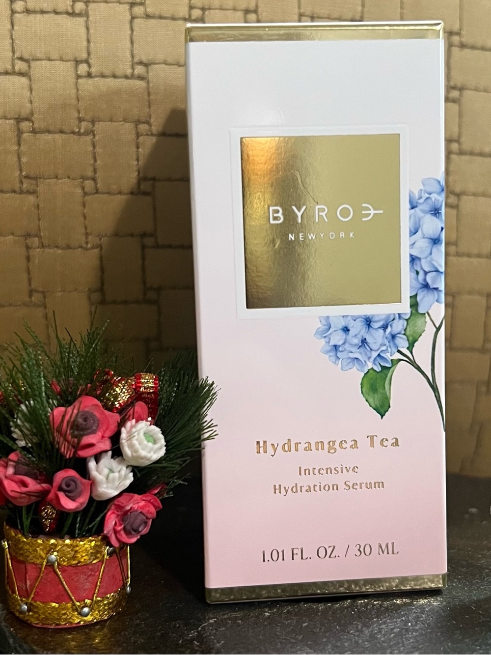 ROE Hydrangea Tea Intensive Hydration Serum brand new in the box